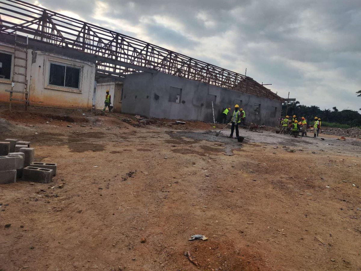 MintpGov's tweet photo. Images showing the progress of the project to build a bridge over River #Nyong at #Malombo as at 17/7/2024. The company is also continuing with design studies.
#Cameroon 🇨🇲 https://t.co/wLLNvR5A0M