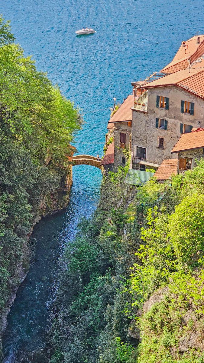 Nesso en Lago di Como, región de Lombardía - Italia
vivimosdeviaje.com