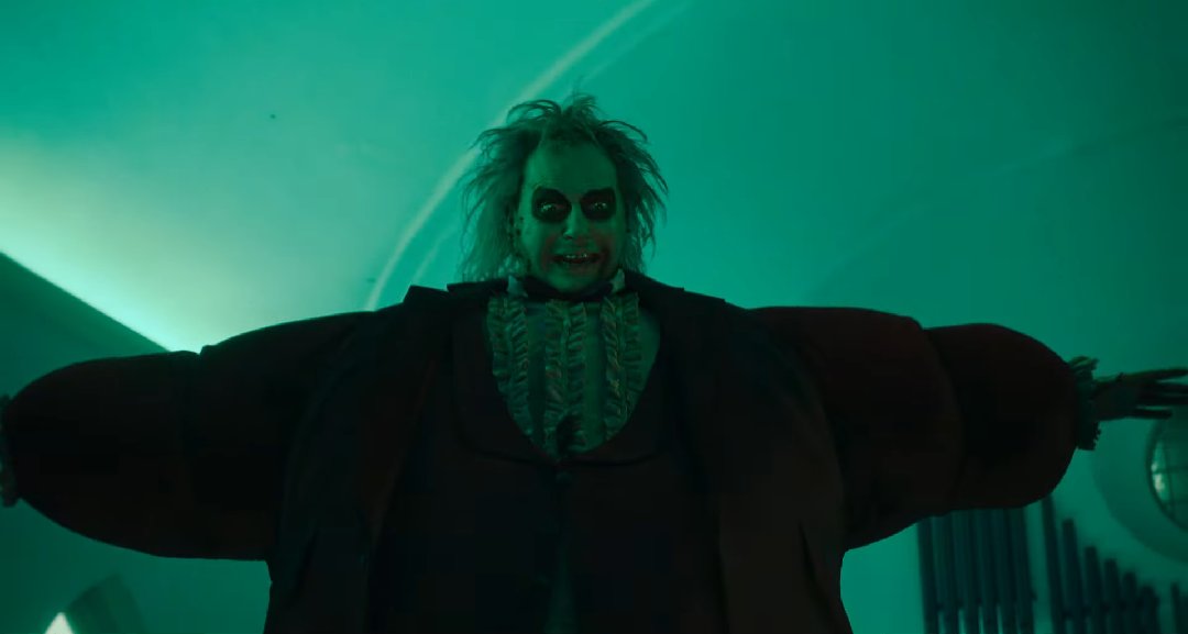 pumpadude's tweet photo. So it's official!!! 
Beetlejuice INFLATES in the upcoming sequel!!! Here are.the screenshots from lastest trailer!

🎬😁🎈🤘🏼🪲🤘🏼🎈😁🎬 https://t.co/IfMEyGDXYu