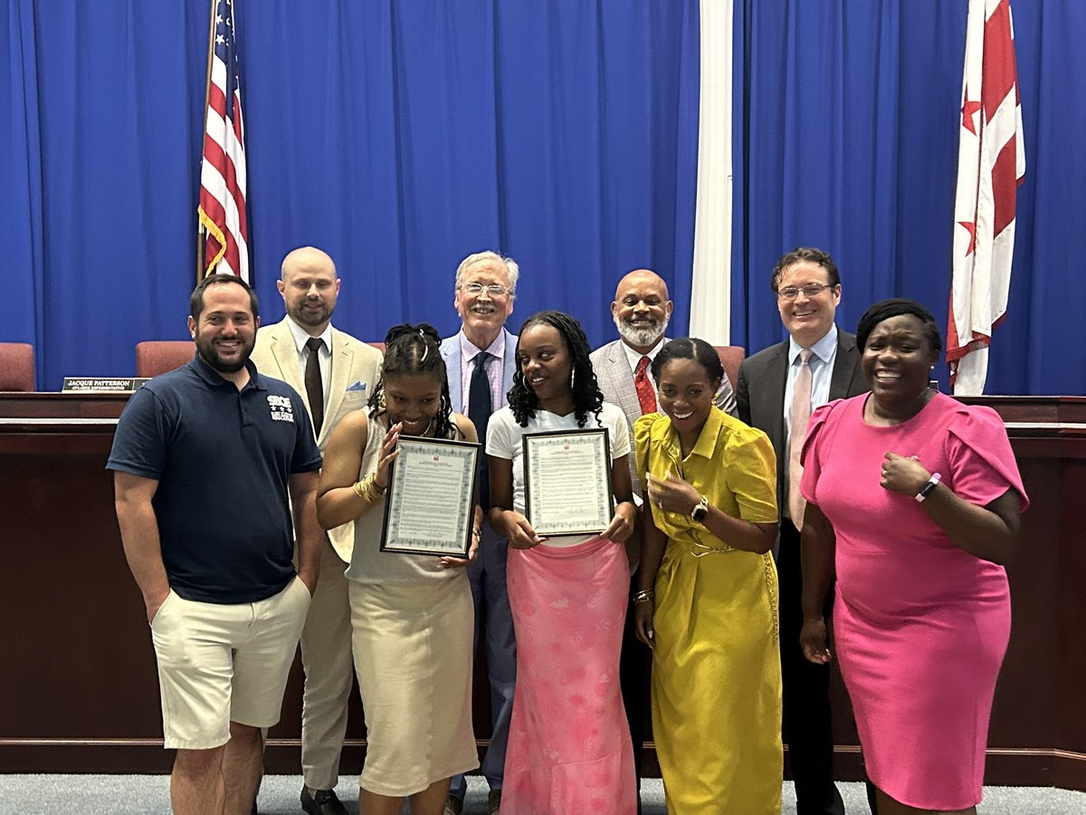 DCSBOE's tweet photo. ICYMI ⏮️

DC is unique for having students on its board of education…

And last night, we got to thank our student members for their service this past year! Their insight and dedication have been so appreciated. 

Excited to see what they do next! 🫶

Swipe for candid 📸👉 https://t.co/eJxt0R8Kpm