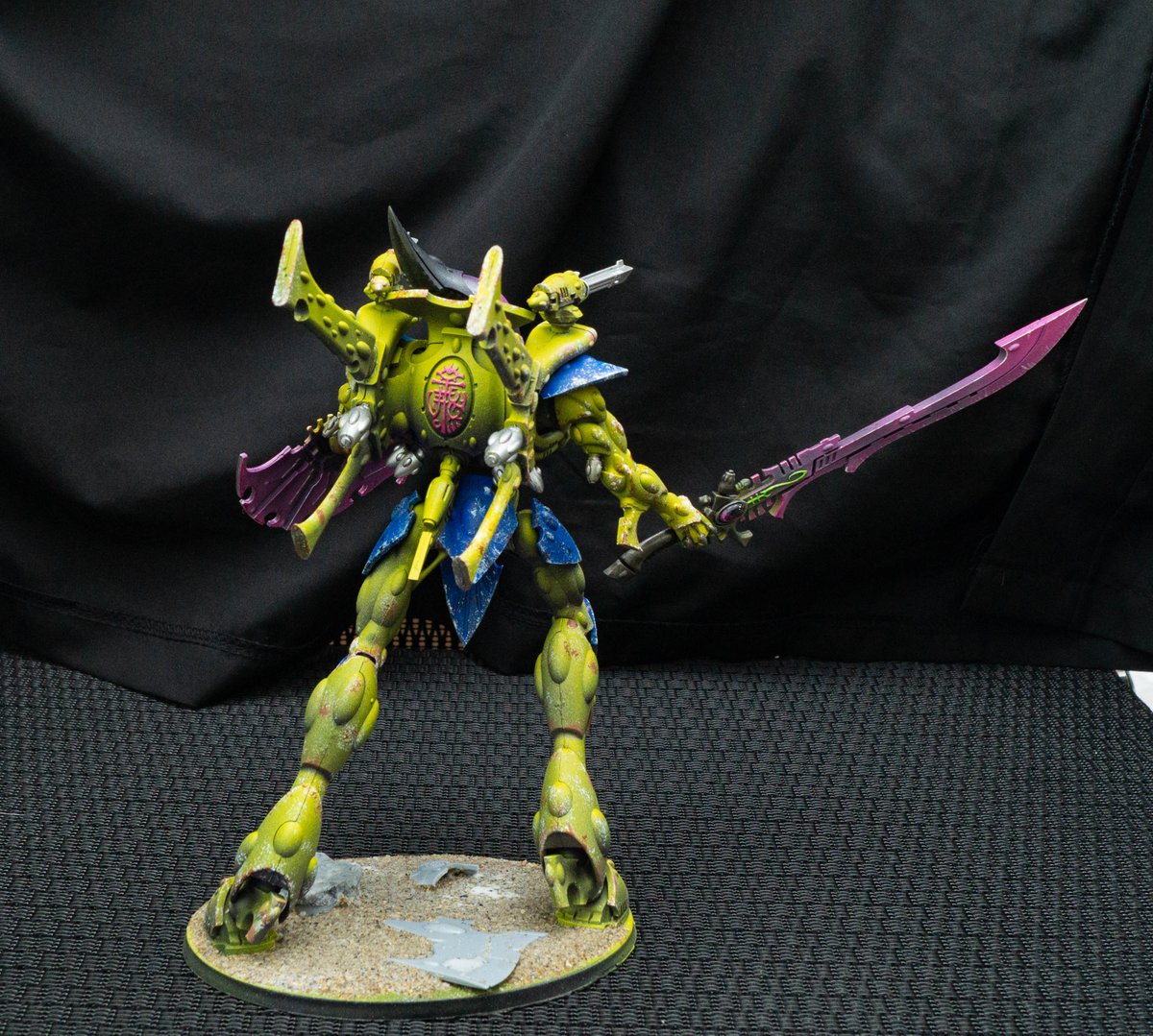 DemonoflightDem's tweet photo. Давно я ниче из этого не постил
#wip
#aeldari
#wraithknight
#warhammer40k https://t.co/lev6rhyhpX