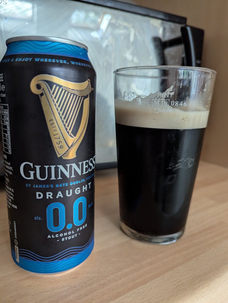 LuckyHeronSay's tweet photo. What sorcery is this to get the taste of AF Guinness so close to the full fat version? #afbeer https://t.co/6PrqeqXiM5