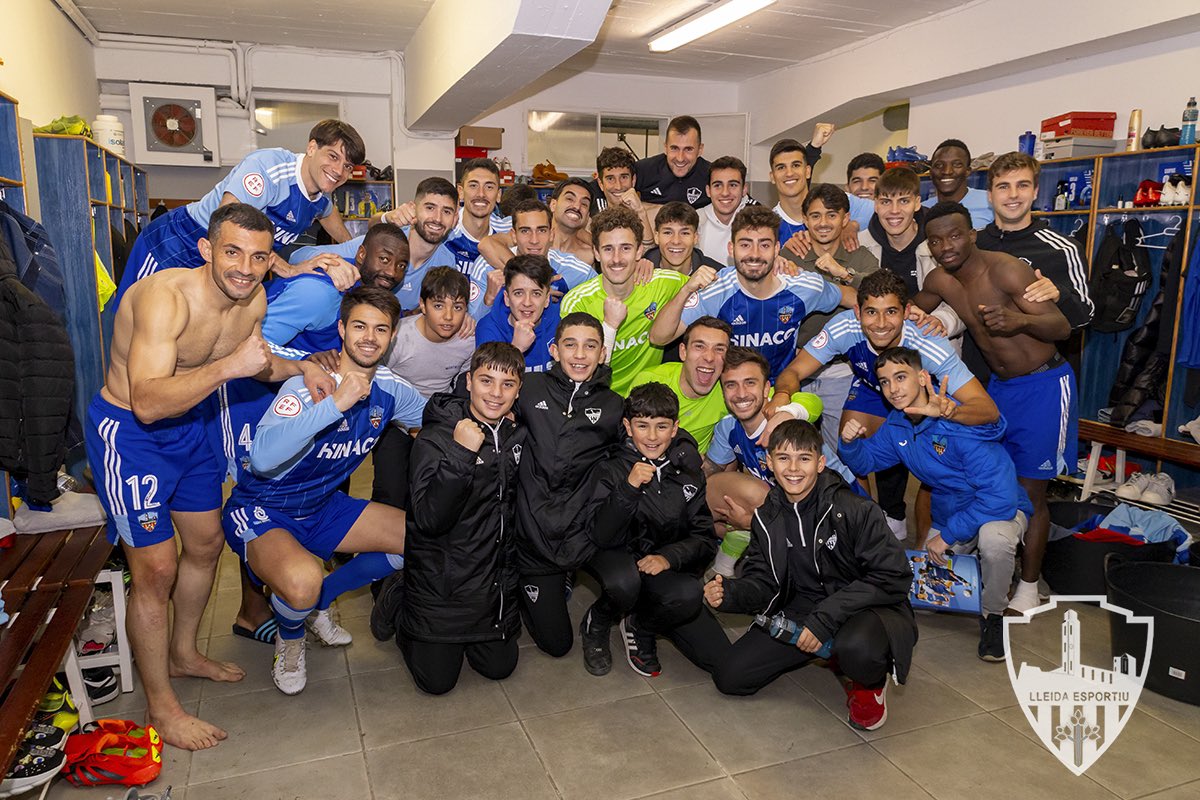 AlejandroSato13's tweet photo. Gracias Lleida ! 💙 @LleidaCF https://t.co/WRvYIunzl0