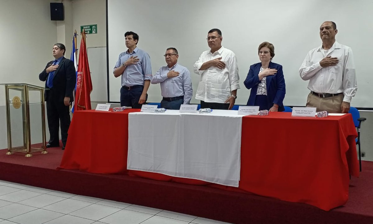 ProlecheES's tweet photo. ¡Agradecemos y reconfirmamos nuestro apoyo a la academia por estos espacios.
 #UES  ✉️ 🇸🇻🤝🏻
@UESoficial https://t.co/lYz4DTRlq5