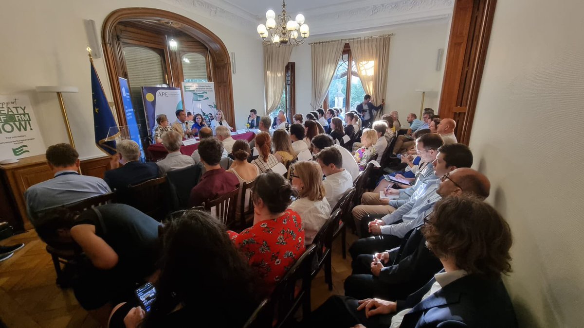 Sandro Gozi tweet media