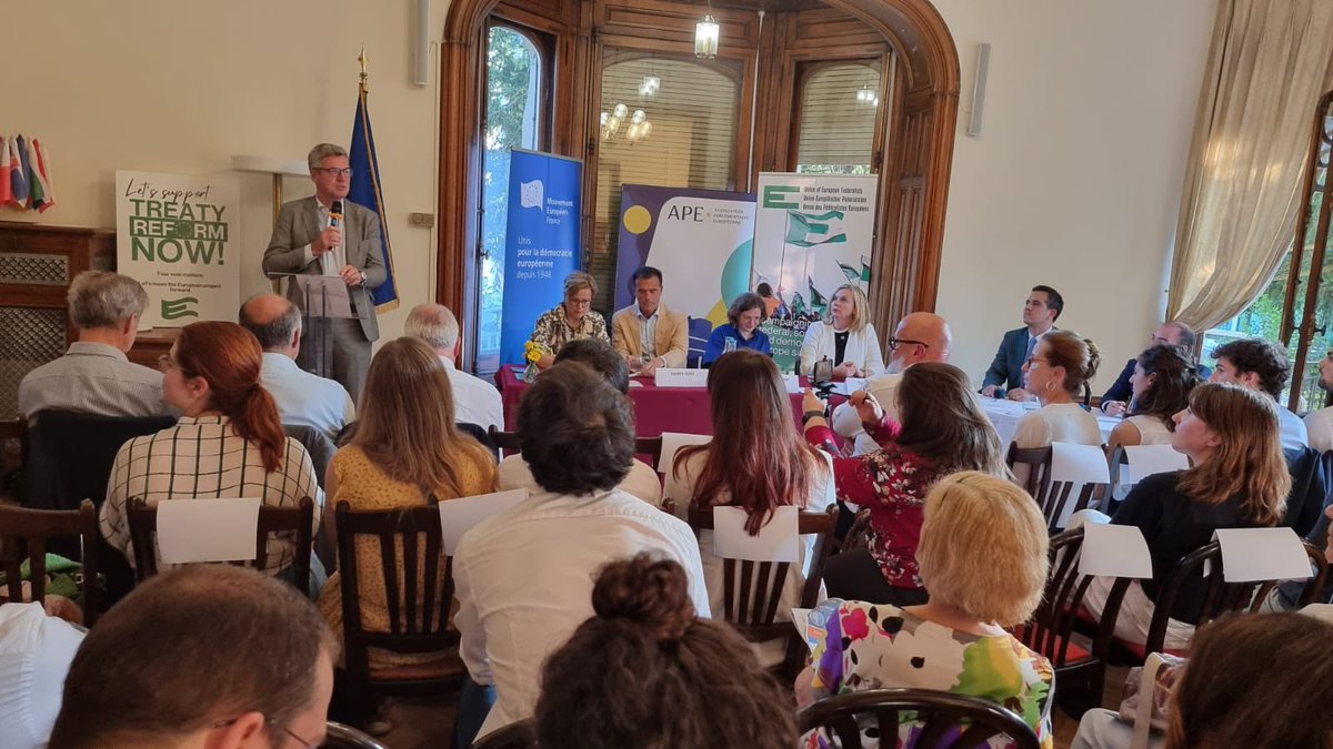 Sandro Gozi tweet media