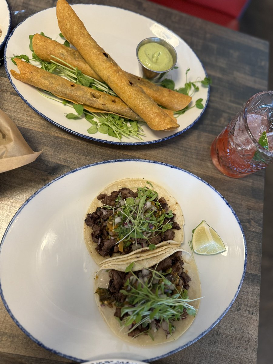 santoboulder tweet media