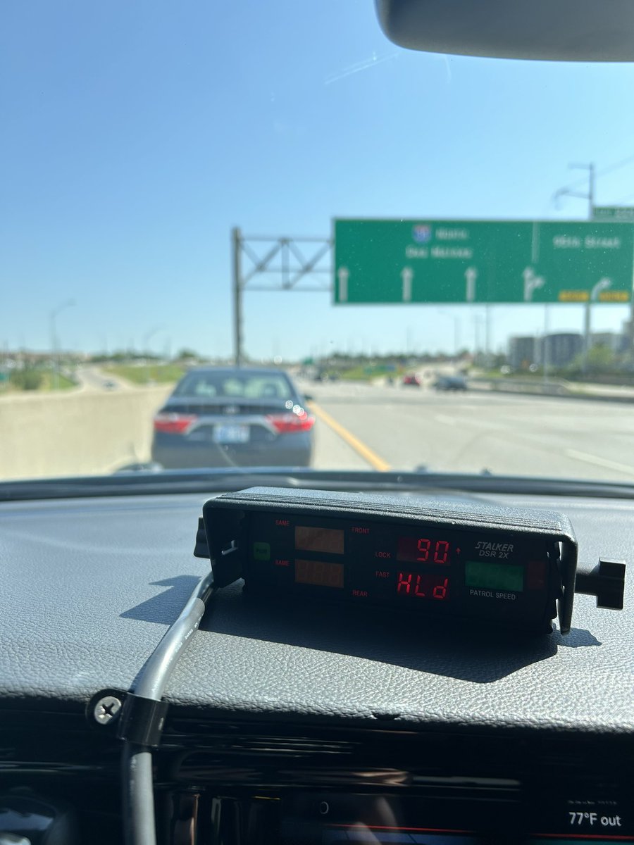 KHPTrooperTiff's tweet photo. When you’re driving 25 mph over the posted speed limit, you miss all the beautiful scenery, like my Blue & Gray Durango you passed…
#obeythesign https://t.co/km2tI9l3wC