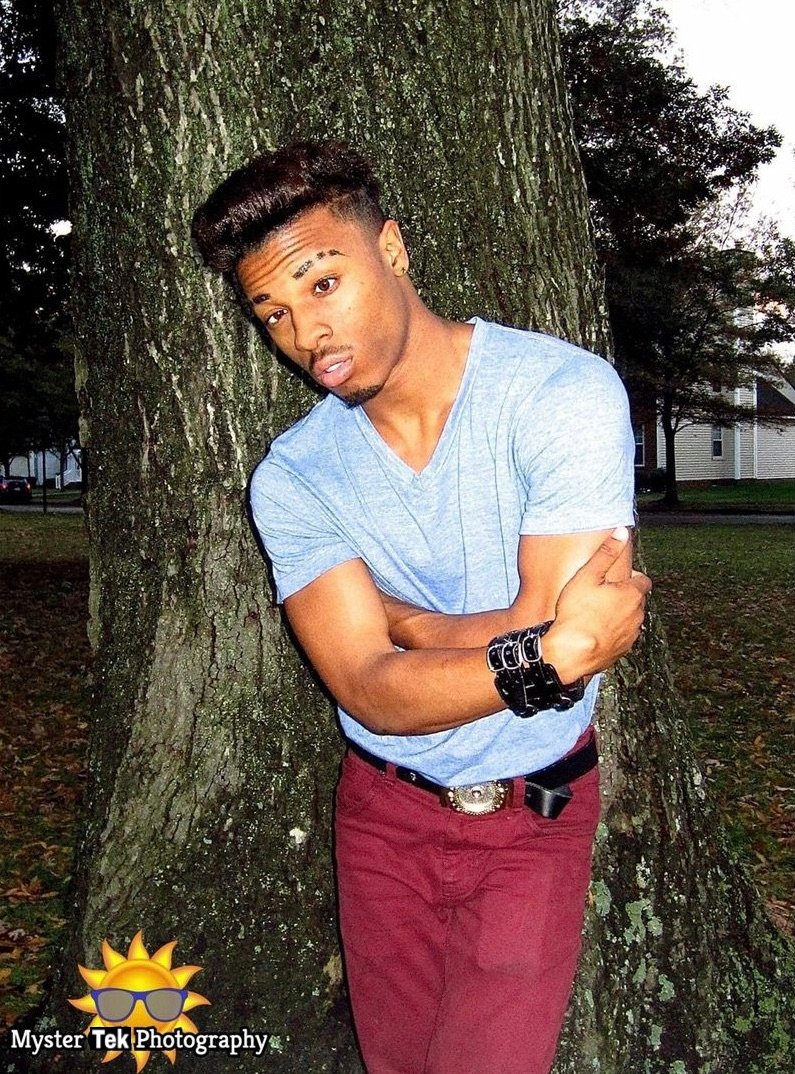 officialtekiah's tweet photo. Photos from a self shoot in 2013. Called, "Autumn Bluez."
View full shoot here: https://t.co/cpqcJMmHcQ
Subscribe: https://t.co/LBLj31K5qQ ☺️🕺🏾
#Model #American #Fashion #BlackMen #Virginia #Fade #Autumn #TheArts https://t.co/QIWRV3y2Xv
