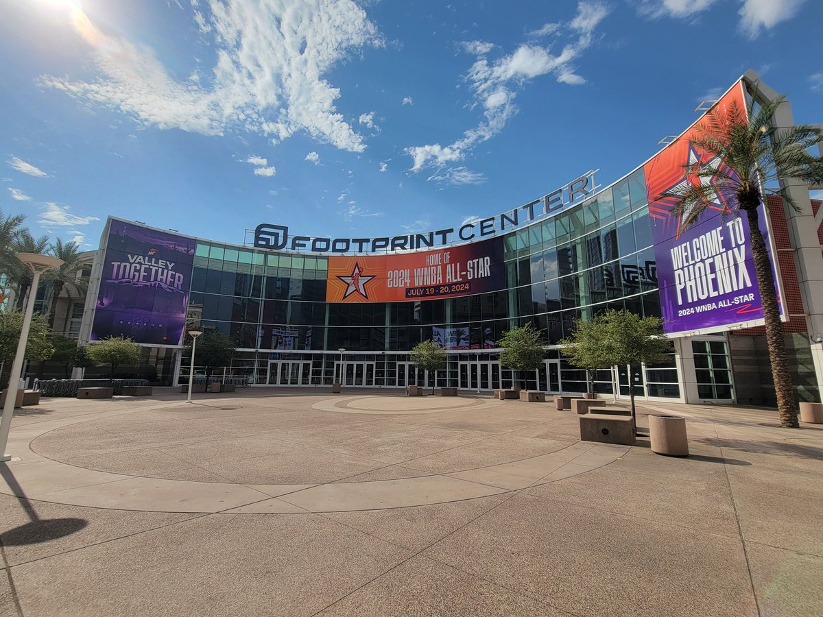 mrpsmama's tweet photo. View from a morning walk around Phx. #WNBA @seattlestorm https://t.co/ffgjRiGh2Z
