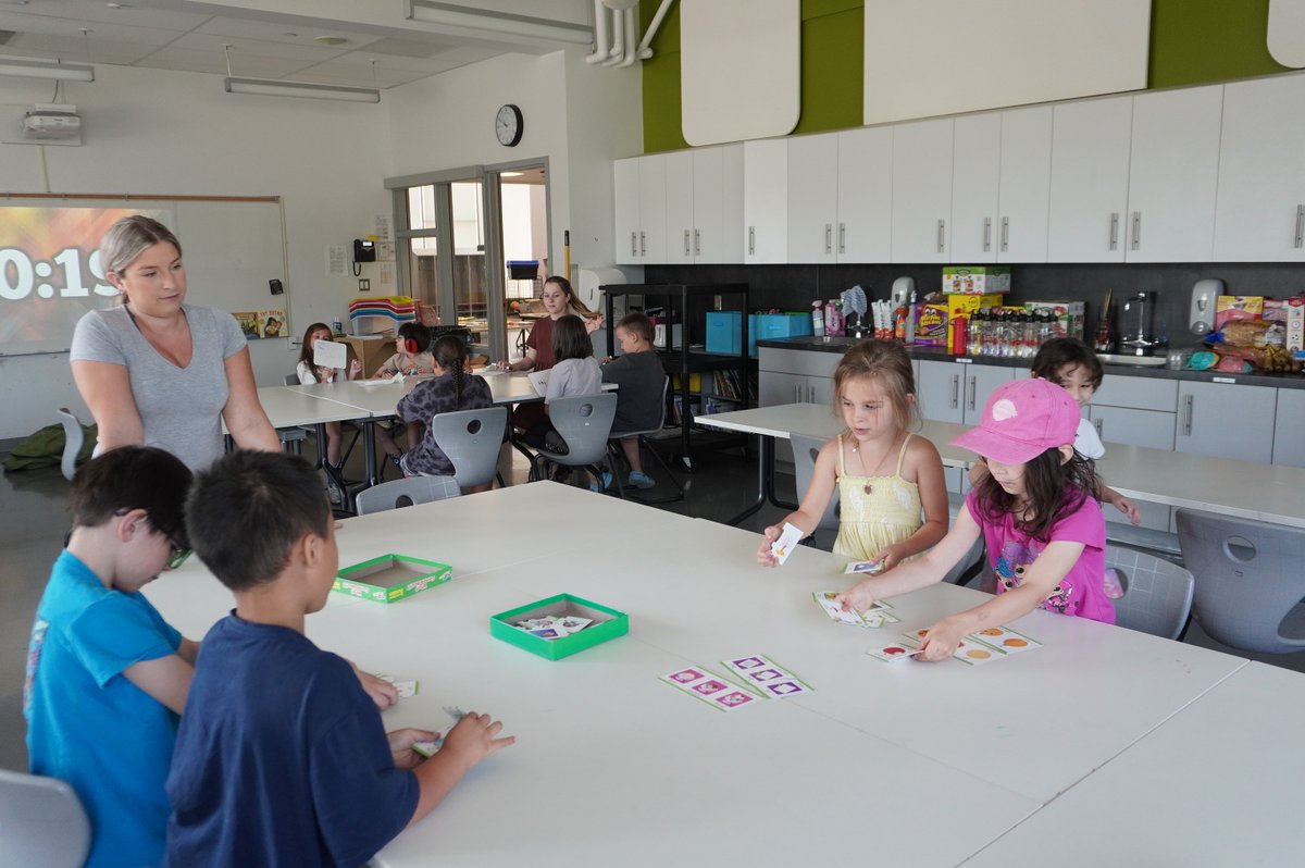 UnitedWayRegina's tweet photo. Strong reading skills are the foundation for lifelong learning and success. 🎓😊   By engaging students in fun and interactive reading activities, we aim to boost their confidence and academic performance. 📚🌟
#SummerSuccess #AllThatKidsCanBe #Readingby3rd #CGLR https://t.co/NKvm11YvsJ