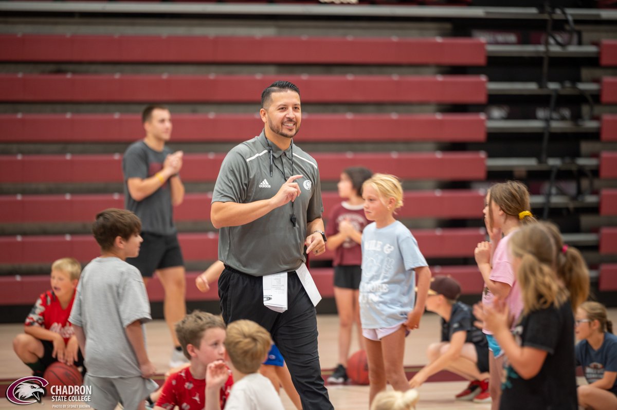 chadronstate's tweet photo. Coach Chris Francis, CSC’s new Men’s Basketball Coach, led a free basketball clinic for the community, yesterday! 📣 Thanks to everyone who came out to sharpen their skills and meet our new coach! 🏀 #CSCEagles #ChadronStateCollege https://t.co/CAQFSh53UF