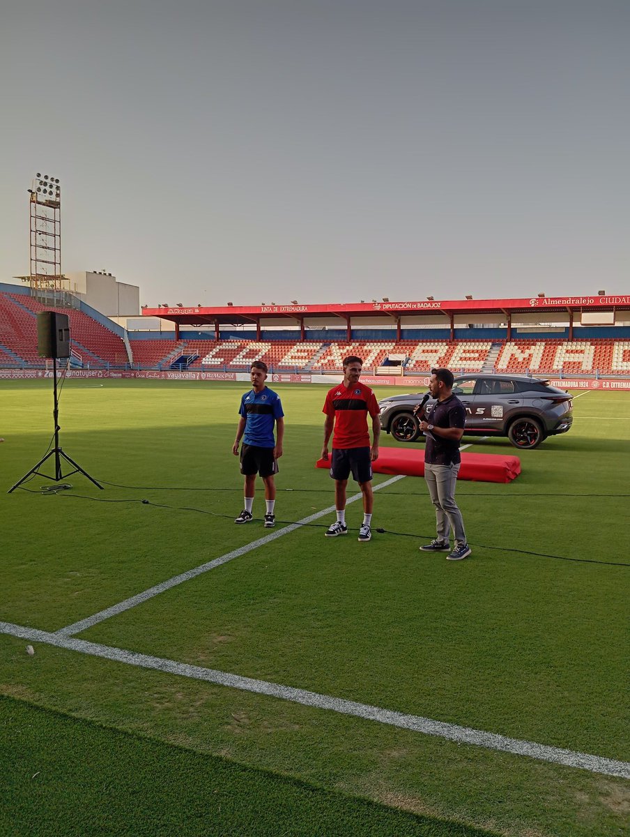 doblek2014's tweet photo. Ropa de Paseo 
Temporada 24/25

@CDExt1924 
@KappaSport_ES https://t.co/dTAiizRwLy