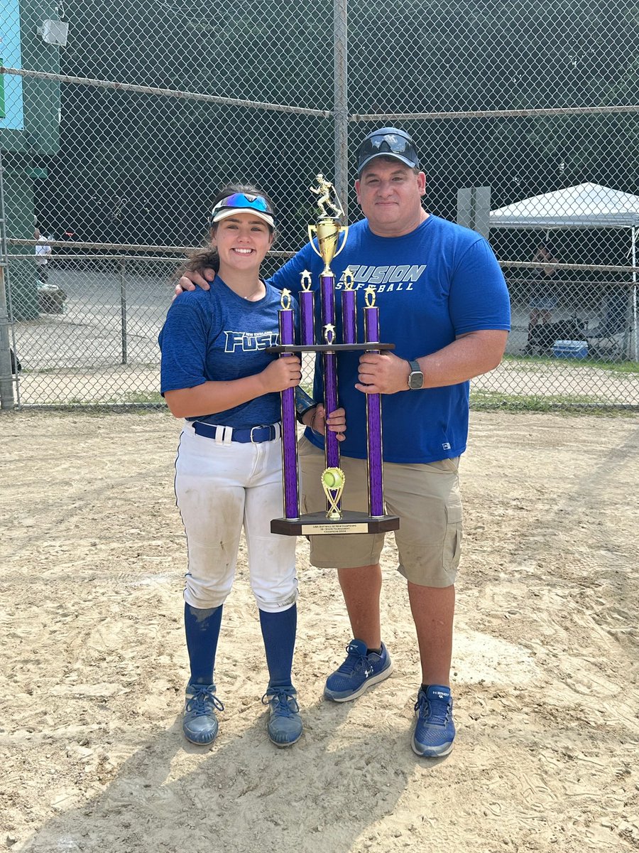 Kay1eeGrace's tweet photo. 2024 18+ NH State Champs!🏆🏆 https://t.co/P42fub95sz