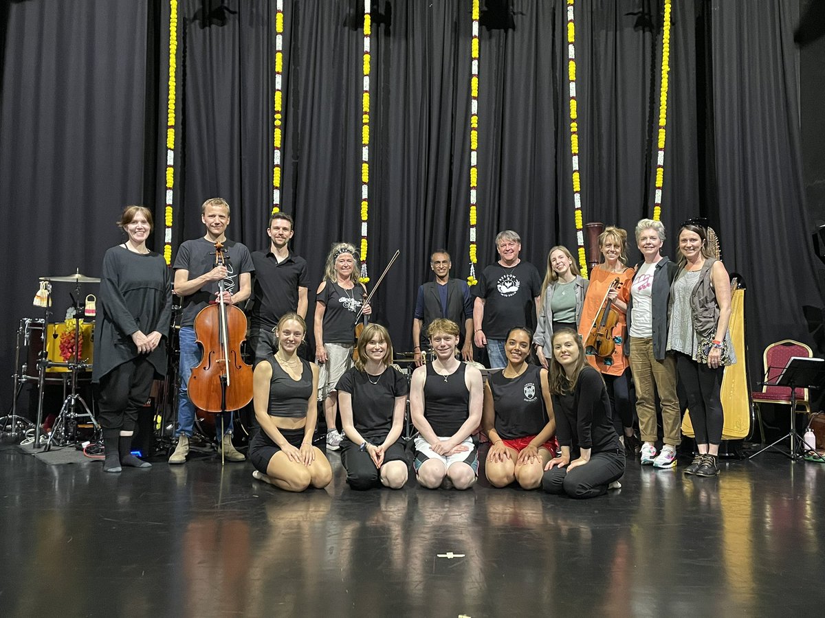 theseoldstrings's tweet image. A magical few days working with the @Freedom_ToRoam and @BalletFolkUK teams on a very new and very exciting project that will be taking to the stage at @FolkEast and @shrewsburyfolk this summer! 🌱

📷s by Tony Birch