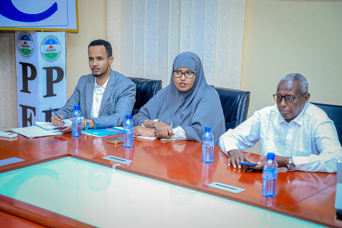 FarahJuxa's tweet photo. #MOIFAD #PEC, Pol. #Parties, #Police #Commissioner discussed today on how best Puntland can undertake credible and smooth #Municipal elections on July 23rd.
#Puntland: the other #Somalia. https://t.co/IptAyJcKdD