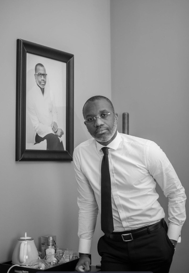 anenge2's tweet photo. Les prises de position de @BobAmissoOff  ont déjà été une source d'inspiration pour #KinshasaMotema. Une dynamique nouvelle au sein du microcosme politique congolais à travers "L'Asbl Les Kinois", dont il est coordonnateur. https://t.co/7u6Zkn6hNW