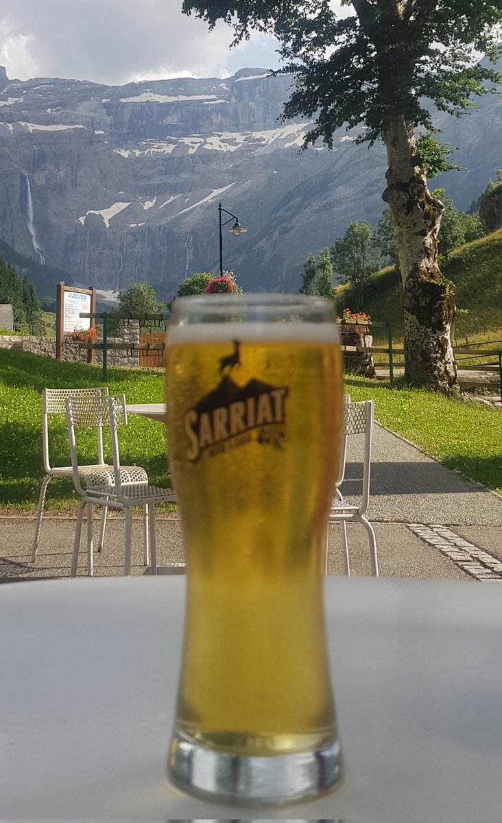 Bloody hell. Me and Victor Hugo have more than one thing in common! Aswell as being decent writers we are both big fans of the breathtaking Cirque de Gavarnie in the Pyrennees. I just discovered this World Heritage site today. Big Vic called it the "Colosseum of Nature". Spot on