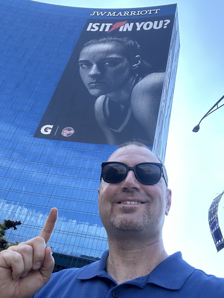 ghoff78's tweet photo. @IndianaFever @WNBA @CaitlinClark22 Keep up the great work CC! https://t.co/zZRx7DYmM0