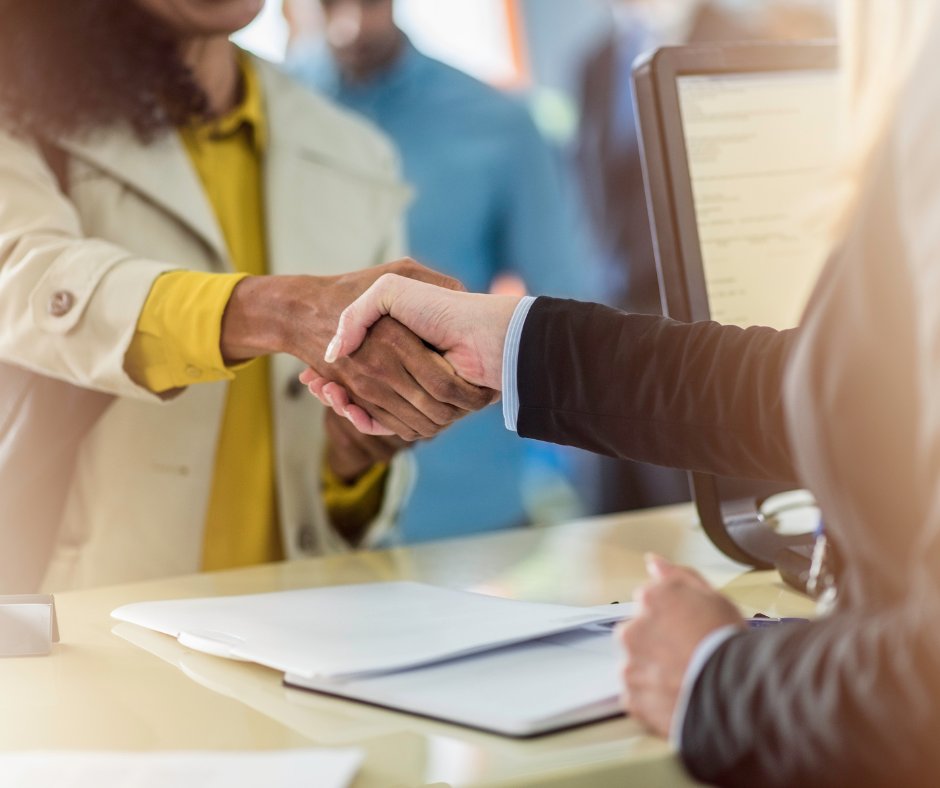 WindowMint's tweet photo. Did you know that today is #GetToKnowYourCustomersDay?! 🥰 Tell us something about you in the comments below! ⬇️

#MintCleanWindowCleaning #Customers #CustomerAppreciationDay #CustomerAppreciation #CustomerLove #Appreciation #GetToKnowYou #Customer #FunFact #FunFacts #LasVegas https://t.co/UjjNdKqSIf