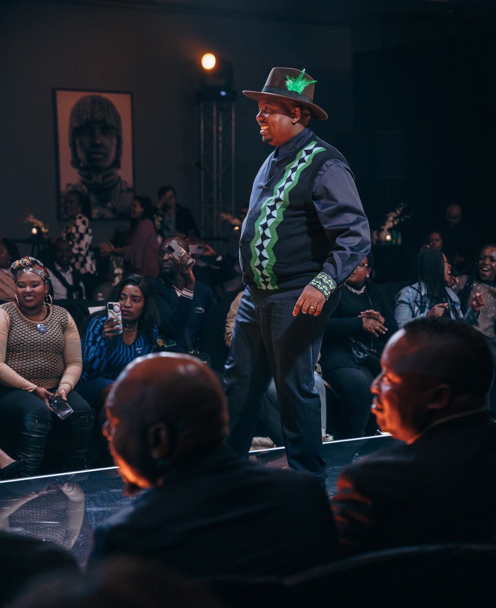 TaMshodz's tweet image. You guys know about our very own local designer by the name of Khosi Nkosi, right? Well African Bank has partnered up with Khosi Nkosi to bring us a new clothing collection called “Fashionable Banking”.
#FashionableBanking
#AudacityToBelieve