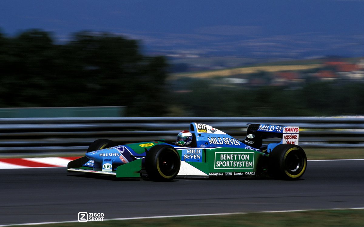 ZS_Racing's tweet photo. Jos Verstappen op de Hungaroring! 🤩🇭🇺
In 1994 wist papa Verstappen het podium te halen tijdens de GP van Hongarije 👏

Het was de enige keer dat Jos fysiek op het podium verscheen. Hij werd derde achter Schumacher en Damon Hill 🏎️

#ZiggoSport #F1 #HungarianGP 🇭🇺 https://t.co/K8fZjQV8ZH