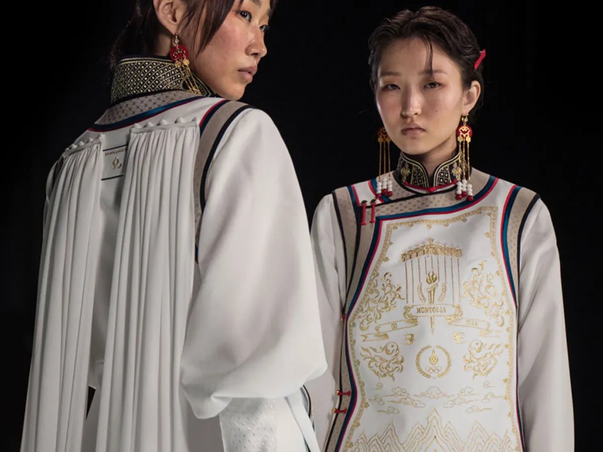 ChumelTorres's tweet photo. Uniformes mexas vs. uniformes de Mongolia.

Vamos 1 - 0 y ni ha empezado 😔 https://t.co/1UN1qdCeMM