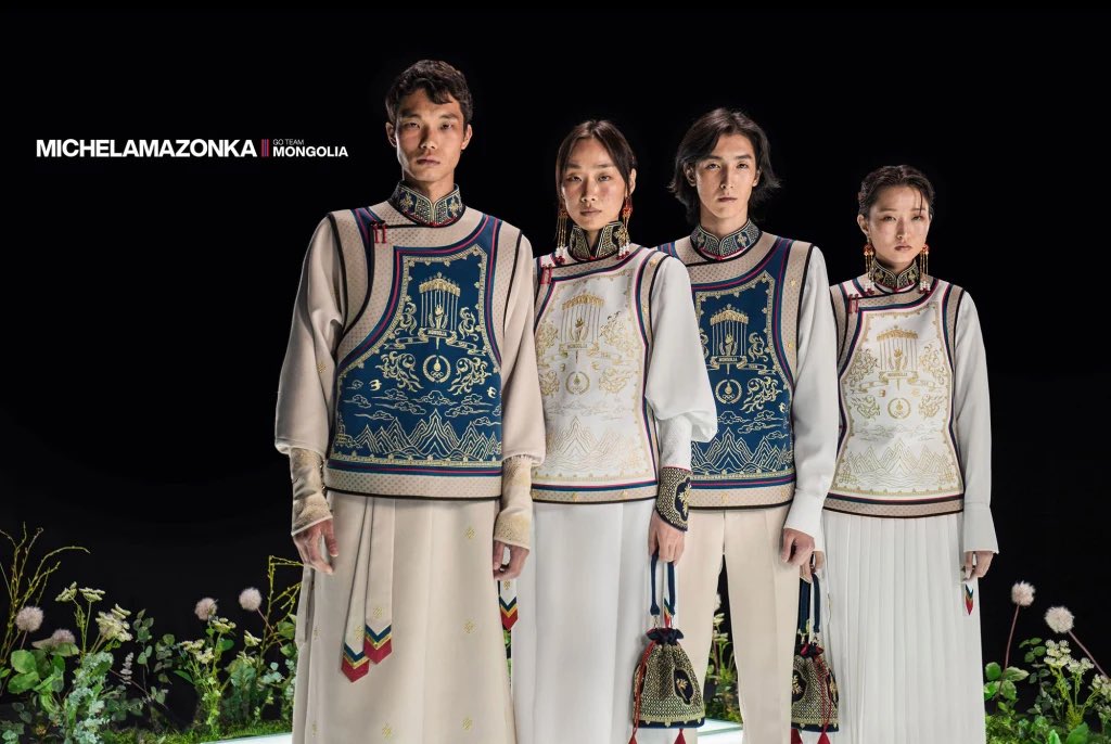 ChumelTorres's tweet photo. Uniformes mexas vs. uniformes de Mongolia.

Vamos 1 - 0 y ni ha empezado 😔 https://t.co/1UN1qdCeMM