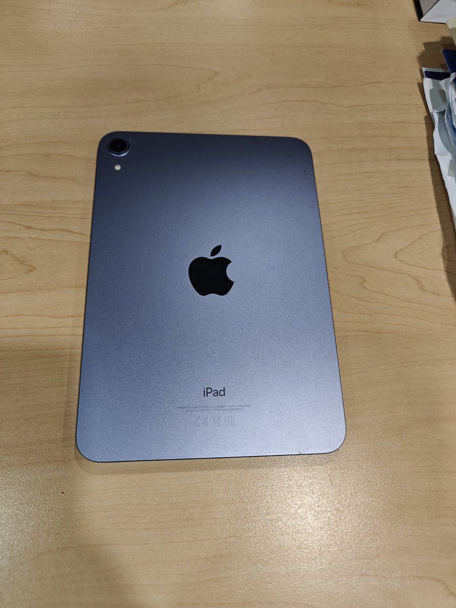 oscar_pach's tweet photo. Hola, buenas tardes !
Estoy vendiendo mi iPad 6 mini de 64gb, incluye su funda y el pencil, cuento con su caja y cable de carga.
@En_laDelValle @_Narvarte https://t.co/cW3GbWrBqF