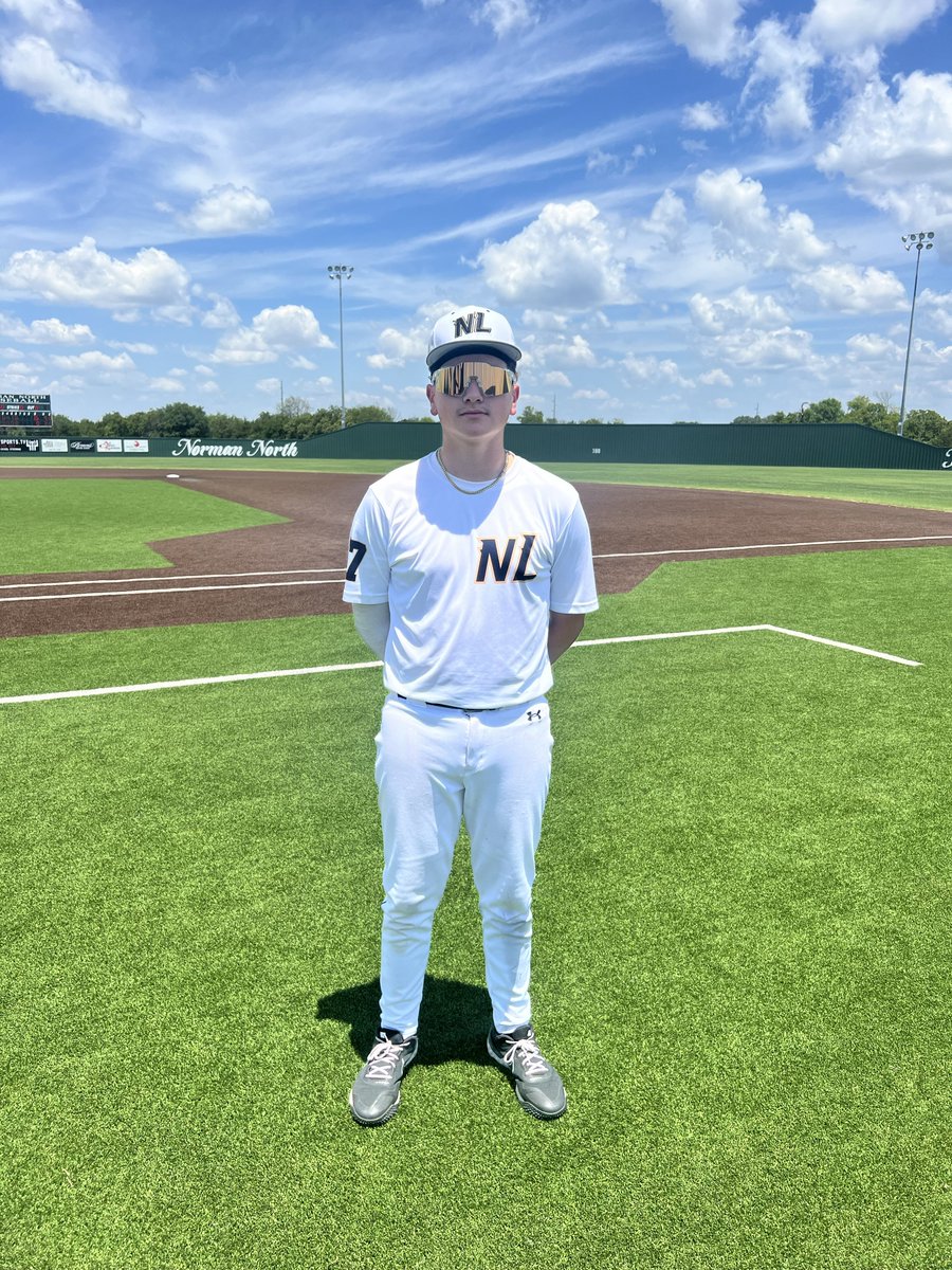 FiveToolOK's tweet photo. #MantleWS F: @nmnextlevel 16U 15, Burkburett Blacksox Red 0
PoG: Jason Sanchez 5 IP, 5K, H, 0R
Hitter: Daniel Kean 2-4, 2 RBI, 2R, BB https://t.co/jQrg6efUzz