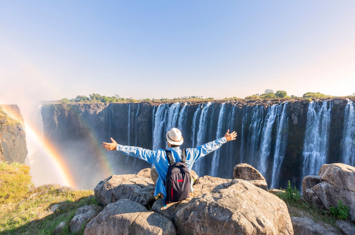 Encounters Travel tweet media