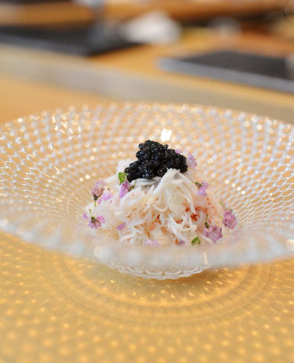 sushitamala's tweet photo. Hairy crab &amp; caviar 🥢⁠
⁠
Make a reservation by 📲 us at (424) 249-3009⁠ or via @Resy the link in our bio. ⁠
⁠
⌙⁠
#SushiTamaLA #ShowaHospitality https://t.co/gKd1PY8prY
