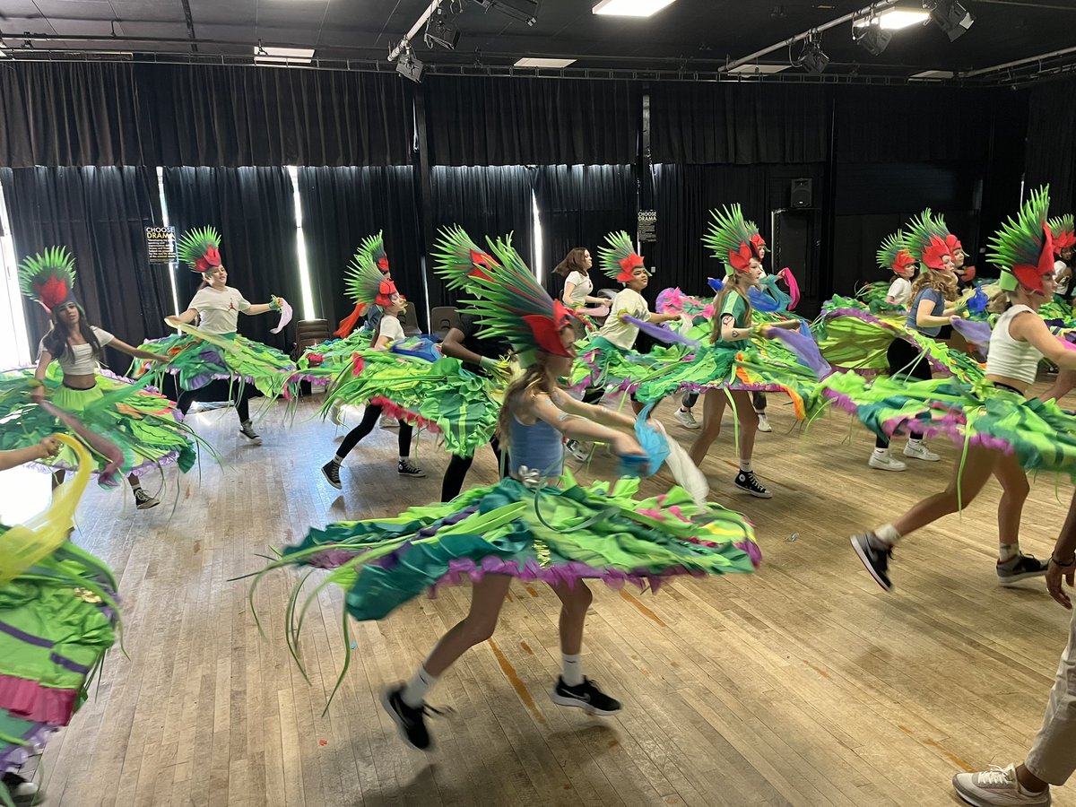 StreetlyDance's tweet photo. Amazing day with @acedancemusic as part of @StreetlyAcademy culture day! https://t.co/yZamME8ZfJ