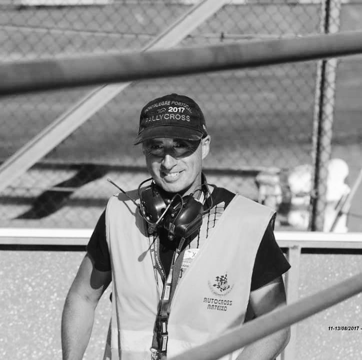 Ha fallecido nuestro amigo y compañero Salva. Hoy el mundo del automovilismo está de luto porqué se nos va un gran amante del motor. Gracias por todo, siempre estarás con nosotros.🏁