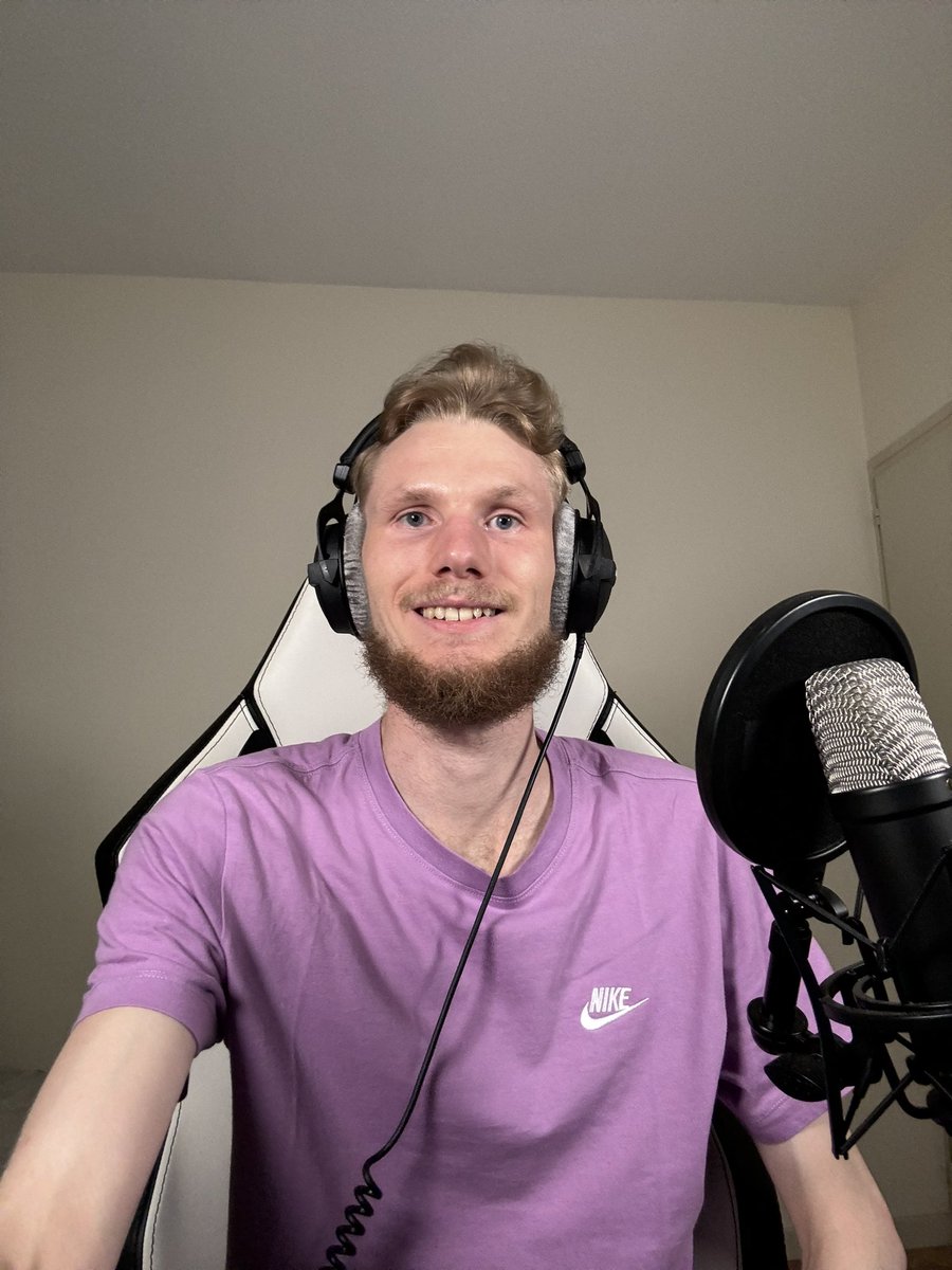 ParlonsEsport's tweet image. L’émission commence maintenant, à table pour suivre les actus ! 😁

▶ twitch.tv/skaldito