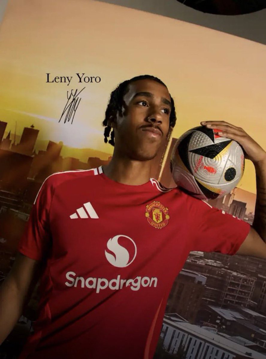 Lenyyoro1's tweet photo. #LenyYoro #ManchesterUnited https://t.co/FL5XvxRE9N
