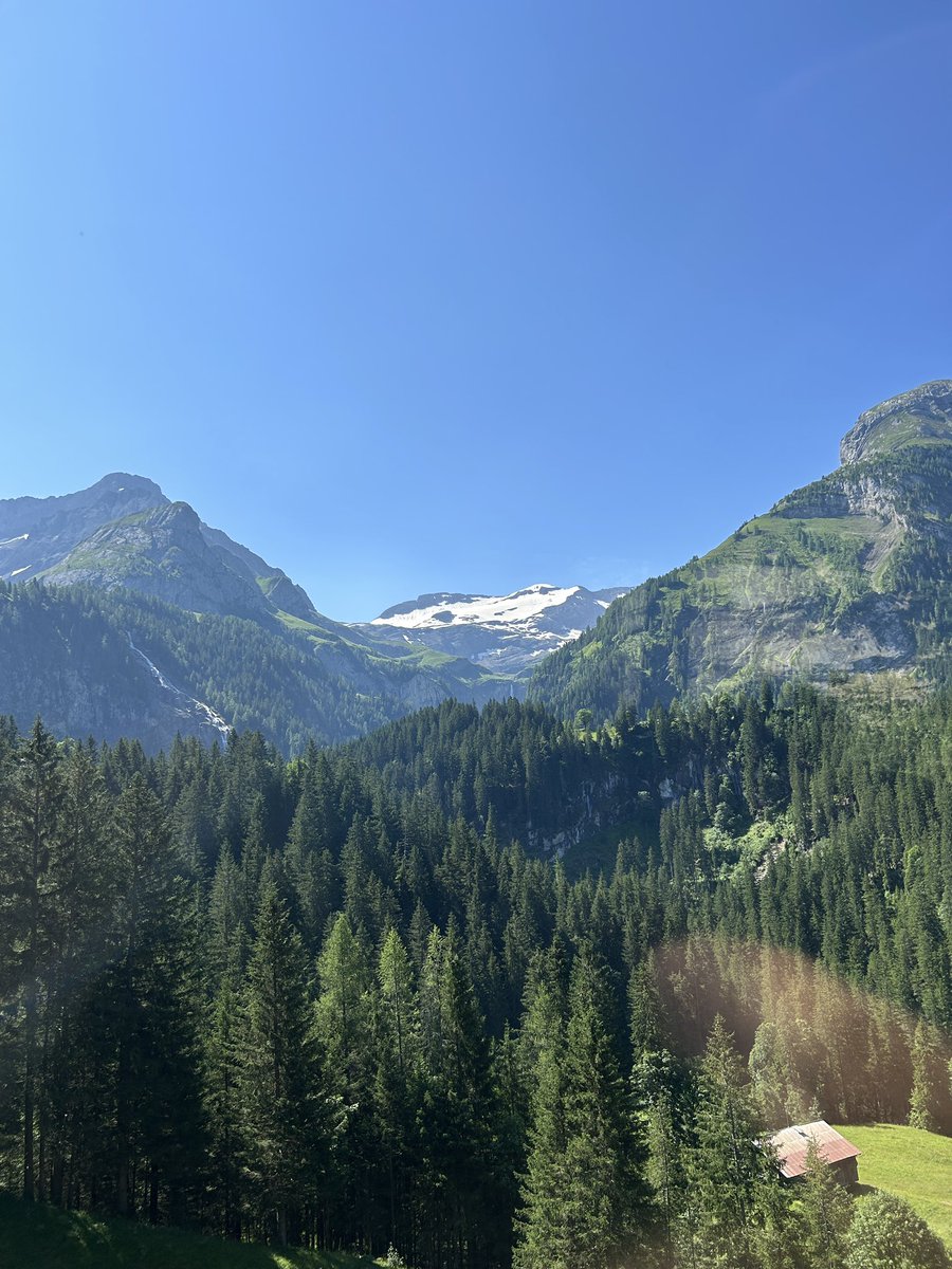 Exploring the #beauty of the #Alps

#water #snowmelt #hydrology #icemelt #streams #mountains #nature #pristine 

<a href="/MySwitzerland_e/">Switzerland</a> <a href="/MySwitzerland_d/">Schweiz Tourismus</a> <a href="/AlpenclubSAC/">Schweizer Alpen-Club</a> <a href="/BernerOberland/">BernerOberland</a> <a href="/bafuCH/">BAFU - OFEV - UFAM - FOEN</a> @LesPaysdenHaut
