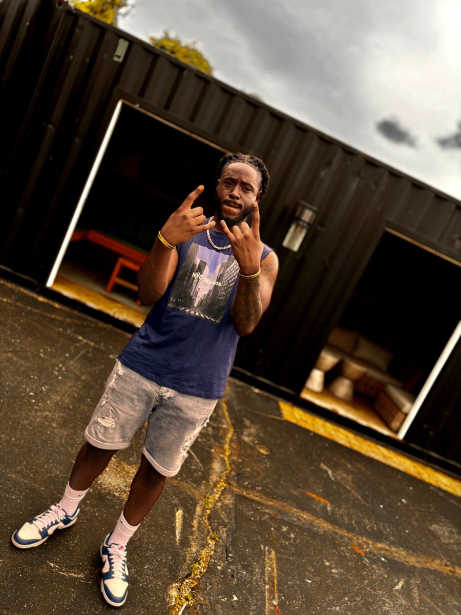 IVOOABNO's tweet photo. I need to start taking more pics 🥴 https://t.co/I7k80pkH1Q