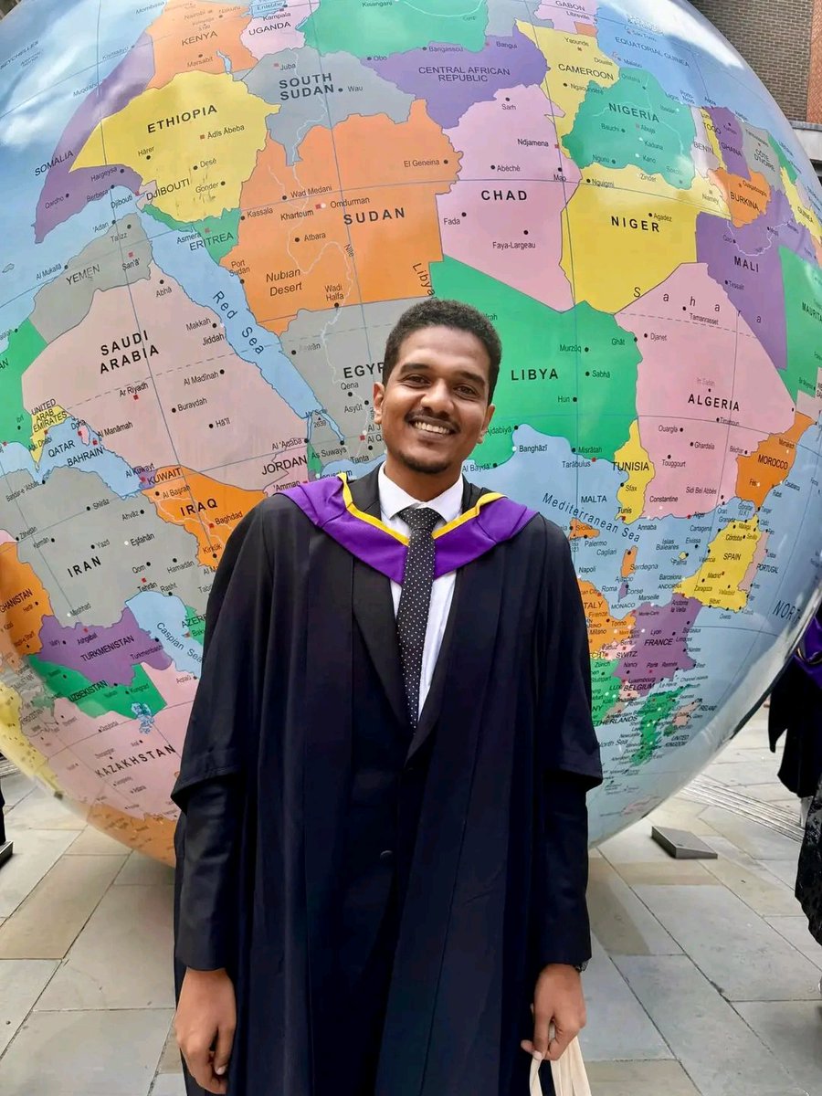 AbdallaNaji3's tweet image. الحمدلله رب العالمين .. بكل فخر و سرور أبارك لشقيقي د. محمد ناجي الأصم حصوله على درجة الماجستير في السياسات العامة من London school of economics and political science  LSE
أسأل الله أن يبارك له فيها وأن ينفعه بما علّمه وأن يوفقه لخدمة مجتمعه وأمته إنه ولي ذلك والقادر عليه