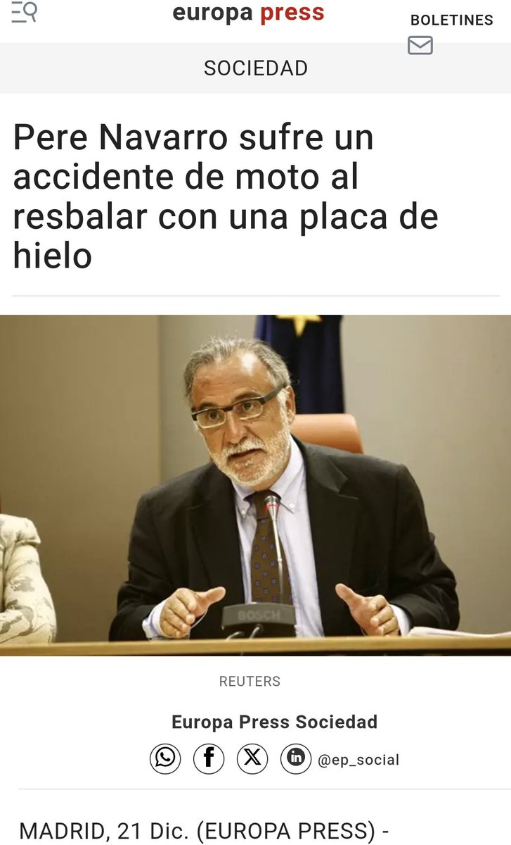 movimiento140's tweet photo. Amable tweet para recordar, ahora que tanto se habla de accidentes de motos, que Pere Navarro sabe de lo que habla, porque sufrió una caída con su moto.

Pero fue por una placa de hielo, no como tú, que vas por ahí como un loco y todo lo que te pasa es por culpa de la velocidad. https://t.co/ywthetKKZb