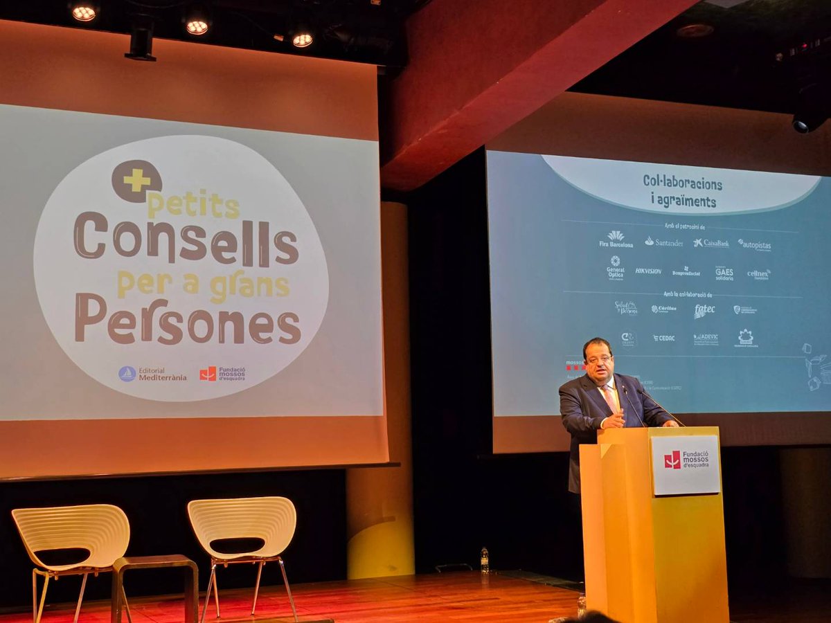 ADEVICatalunya's tweet photo. Experiència increïble al @Liceu_cat
Vam tenir l'honor de participar a la presentació del llibre "+ petits consells per a grans persones" de la #FundacioMossos
Gràcies a tots els que van fer possible aquest esdeveniment i als assistents
#CulturaSegura
#SumarParaRestar
#VirusVial https://t.co/QJk7LQPoZm