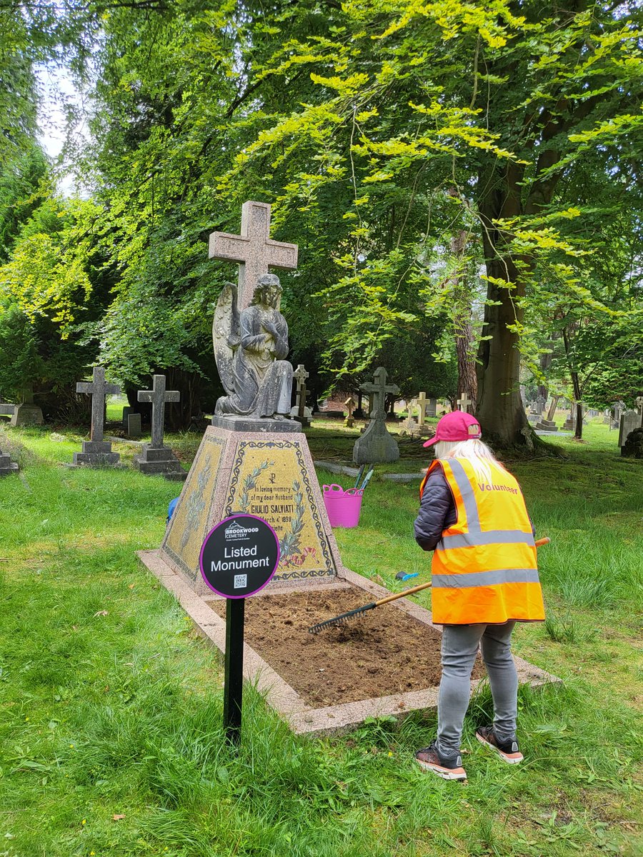 Brookwood Cemetery volunteers restoring our notice graves. So much time and effort is given by our fabulous volunteers and our support officer Pam, who has done an amazing job in increasing our volunteer numbers and bringing them together.
