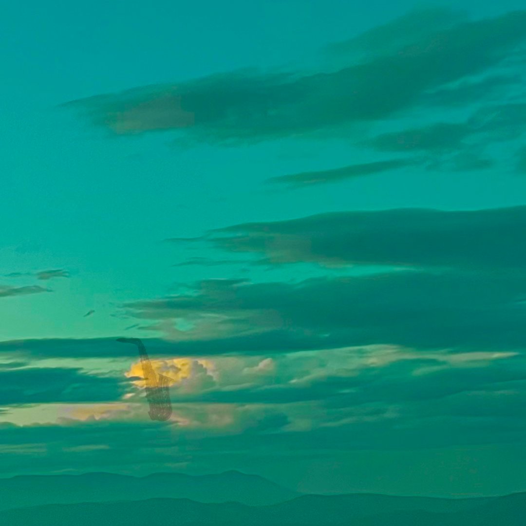 am i the only person to crossover zelda totk music and into the woods by singing "there are saxophones in the sky" to myself? maybe.

anyway made a thing. only barely related to the above.

soundcloud.com/maxrcise/ever-…