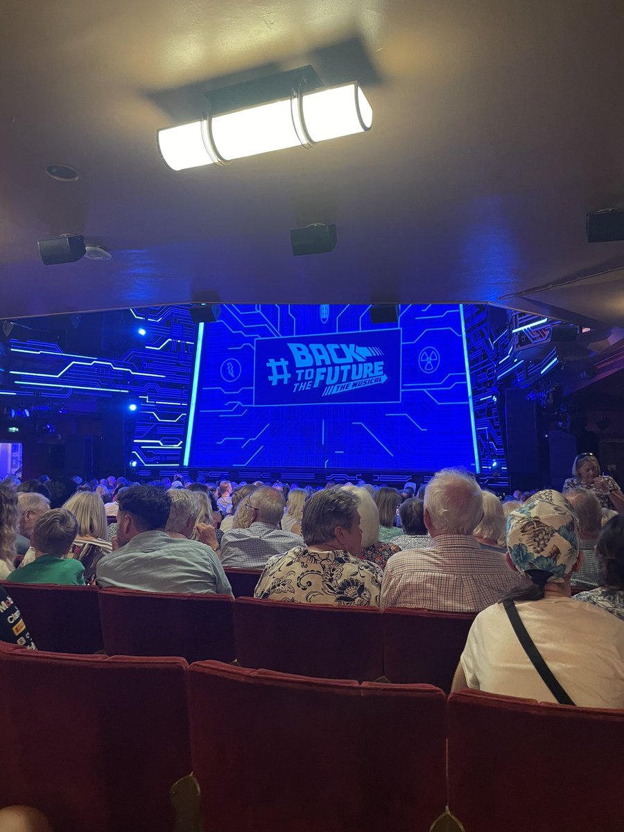 BelperCreative's tweet photo. A Wonderful two days in London. Watching Guys and Dolls, Les Miserable and Back to the Future 🎼🎭⭐️ #musicaltheatre #belperproud https://t.co/QSCGCOhRR0