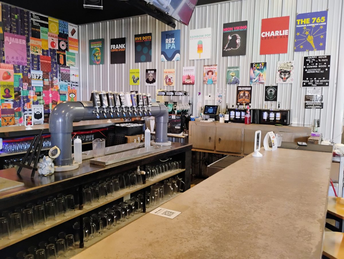 BeerSnobSean's tweet image. 1st visit @TheGuardianBrew in Muncie, IN. Lunch &amp;amp; a light cream ale. #INbeer @Indybeersleuth @MarkGLee69 @MikeSlomba @qblacklock @ephoustonbill @BeerStoreDude @DrGoodBeer @JonMontag @RckRick @TomDrinking @scottvillers @SCBeerExplorer @indianabeernews @Mc_Chouffe_1 @brewerytravels