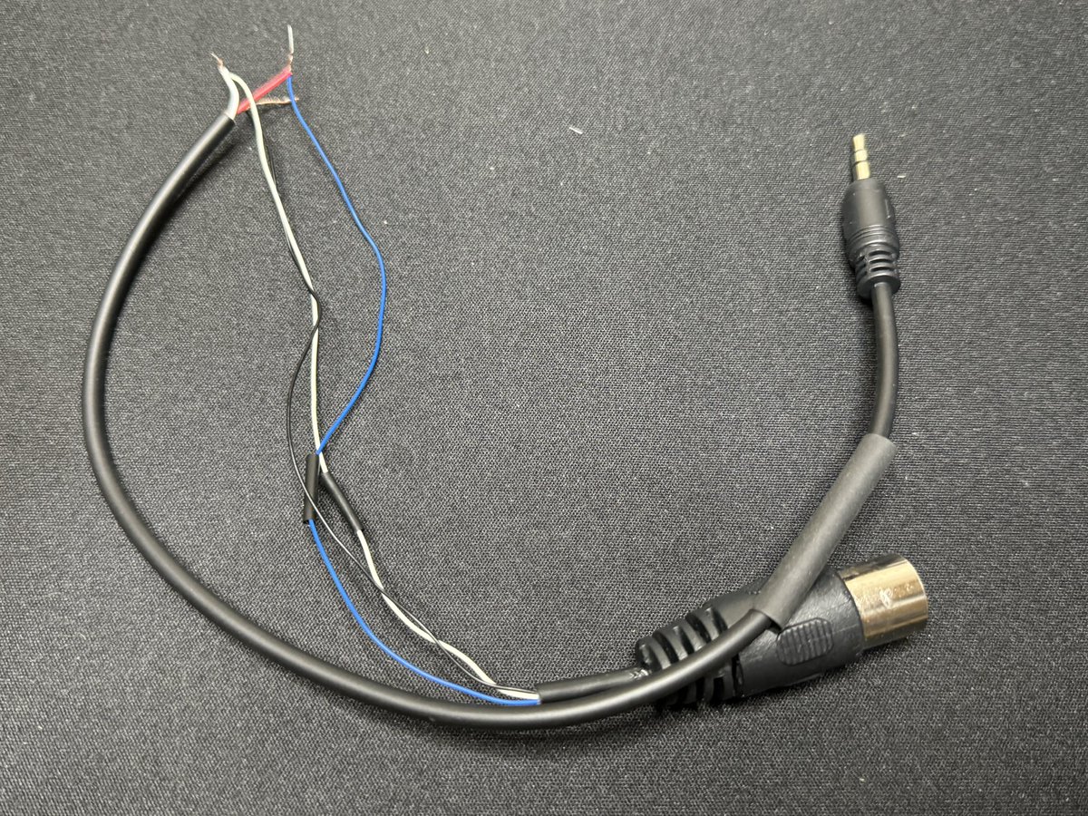 ezSynths's tweet photo. The cable that I bought was not TRS to MIDI, but something else. So I had to improvise and change the wiring. Now it works both as MIDI in and out and I can sync my Roland MC-101 with the S-1. https://t.co/Fe0KvZCxA1