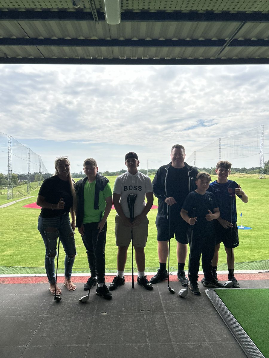 MrNorris369382's tweet photo. Final day of enrichment with some amazing pupils! Today was a trip to the driving range and crazy golf. Some future PGA champions in the making!! 
I love my job!
#RowansEnrichment
#MakingMemories
#HavingFun
#EveryInteractionIsAnIntervention
#PowerOfRelationships
#KindnessMatters https://t.co/1EMHvP0uCr