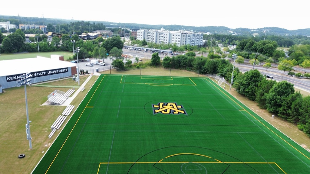 deluxeathletics's tweet photo. Talk about a quick turnaround! In just ten days, our @deluxeathletics crew removed AND replaced the turf seen here at @kennesawstate. Great job, guys! And thank you @FieldTurf for the opportunity!
#deluxeathletics
#deluxequality
#artificialturfinstallation https://t.co/EtWdVedGpH