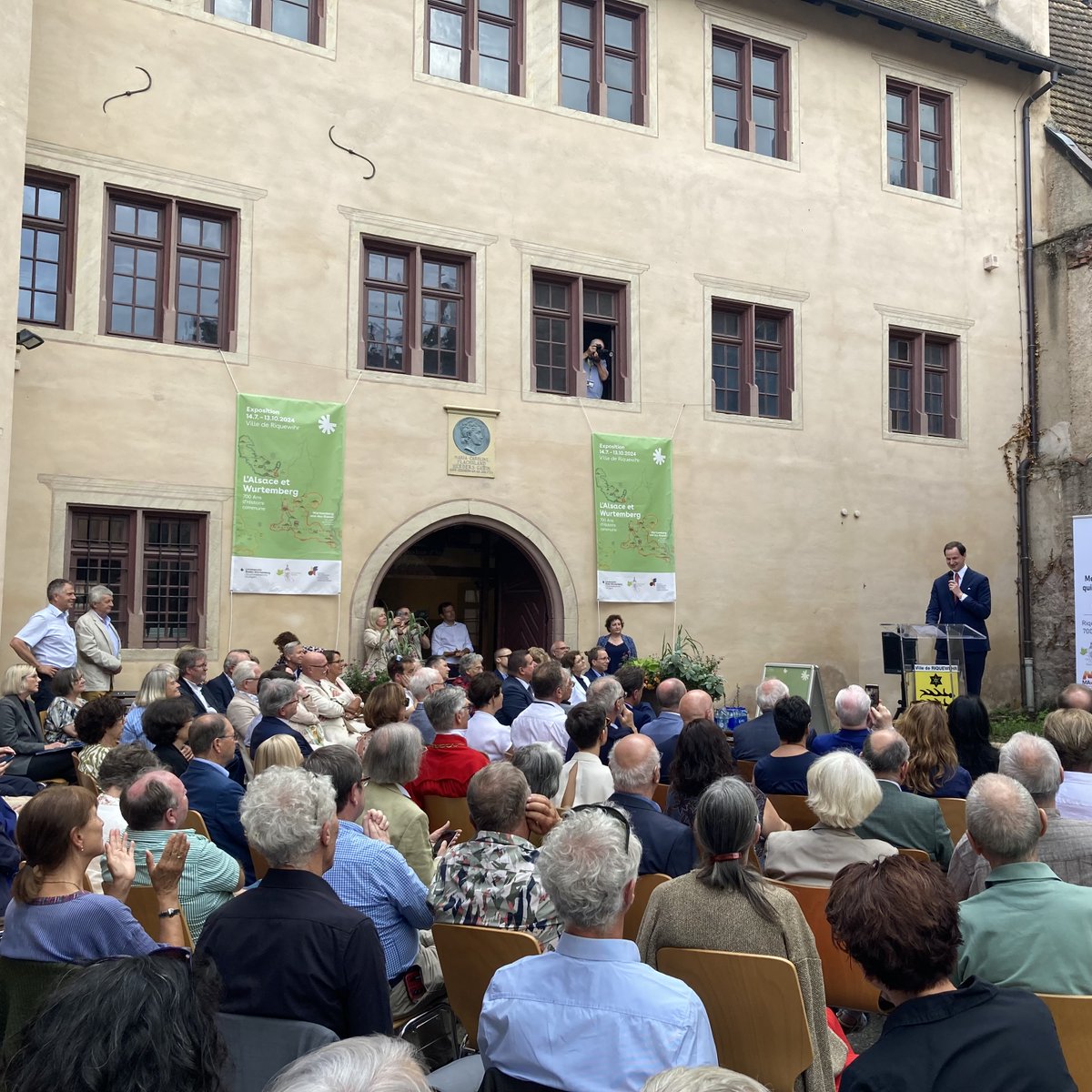 Nachdem die Ausstellung "Württemberg und das Elsass. 700 Jahre gemeinsame Geschichte“ im #Hauptstaatsarchiv #Stuttgart zu sehen war, kann sie nun bis zum 13.10. in Riquewihr (Elsass) im ehemaligen Schloss der Herzöge von Württemberg besichtigt werden.

➡️ landesarchiv-bw.de/de/aktuelles/a…