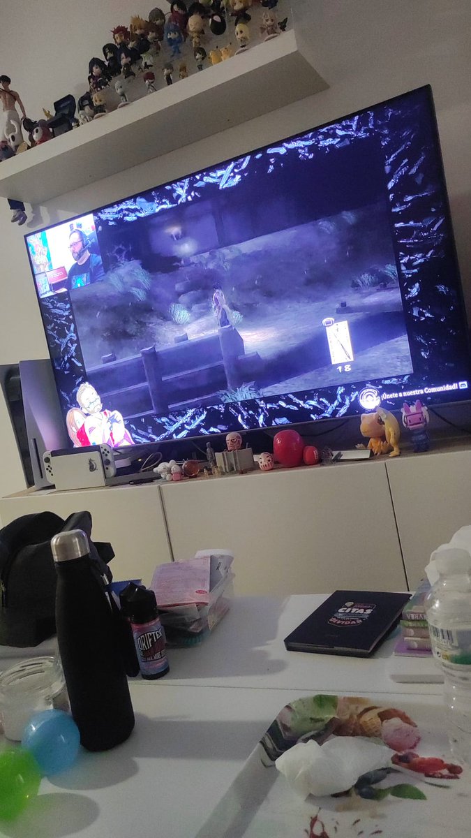 PsRovein's tweet photo. Al fin se termino junto a @AriaDiMezzo una de las tres historias de #Kuon en las partidas emitidas en YouTube en el #canaldelosolvidados https://t.co/m62dfSidka
Que se sepa la ilusión que me hace que me haya llegado esta foto del directo https://t.co/arXZkmstVv